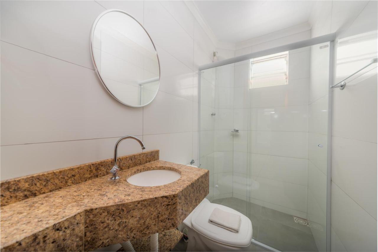 Residencial Kelly Cristina Apartment Bombinhas Exterior photo